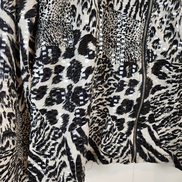 Birch Hill Animal print Sequin Zipfront Jacket Size L - Picture 8 of 8
